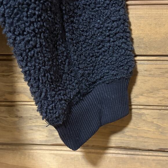 American Eagle Sweater Womens Small Teddy Sherpa Crop Boxy Black Crew Neck - Picture 4 of 9